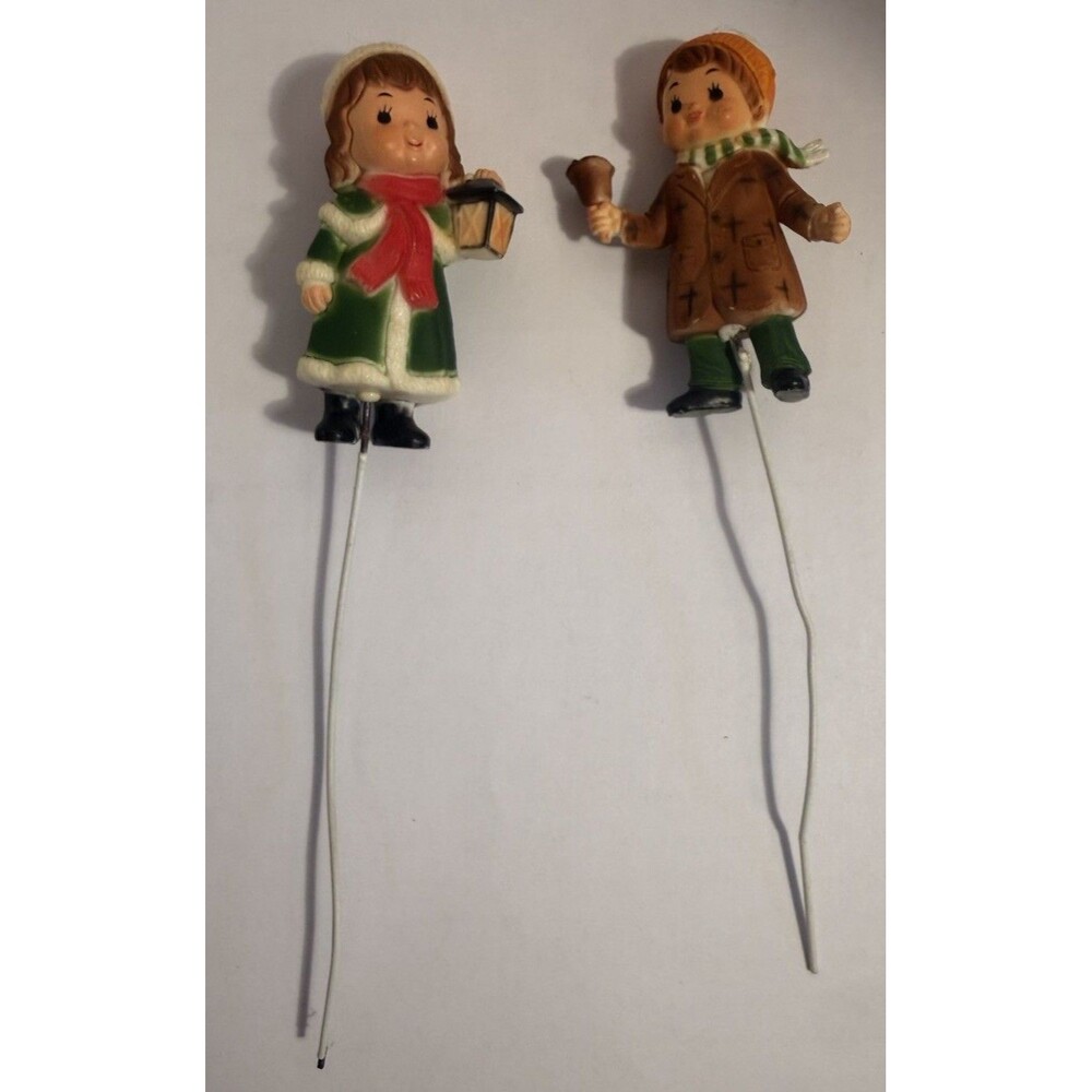 Vintage 1970s Bradford Christmas Floral Pics Boy Ringing Bell Girl wLantern Used